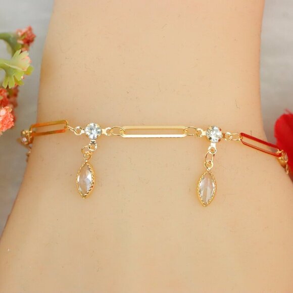 "New Beautiful Design Bracelet for Women/Girls, Gift, B822 - Picture 1 of 10